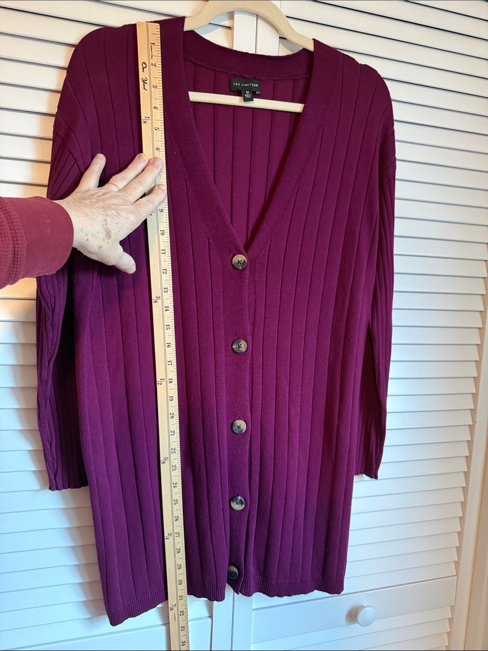 The Limited - Ribbed Button-Front Side Slit Cardigan - Plum - Size M - Picture 8 of 9